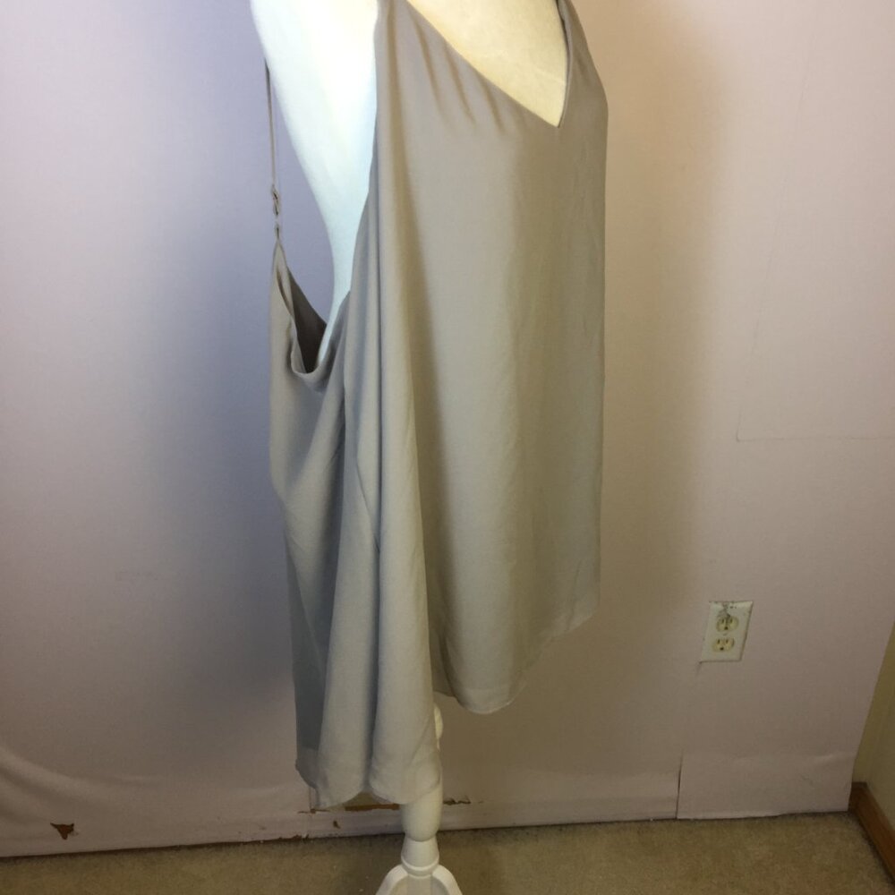 Torrid Sophie Camisole Tank Top Size 5X Womans Beige Plus V-neck Layered Chiffon - Picture 12 of 12